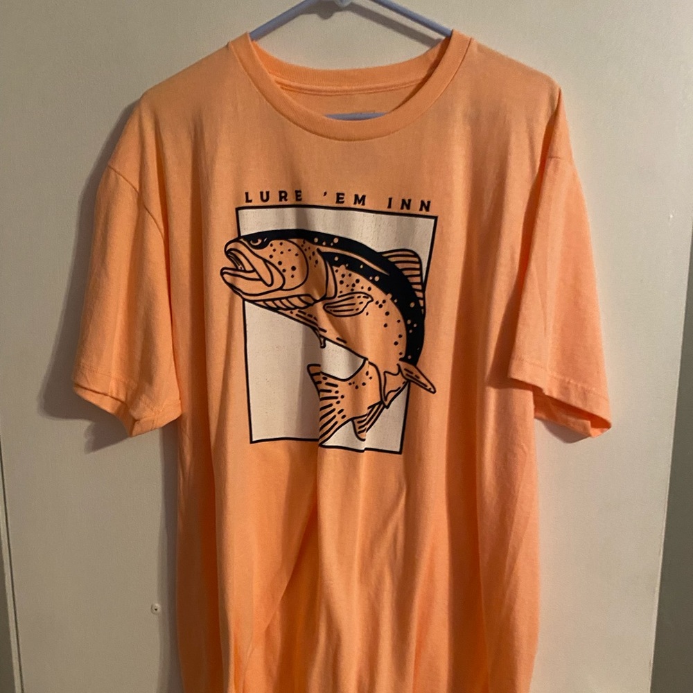 Orange t shirt